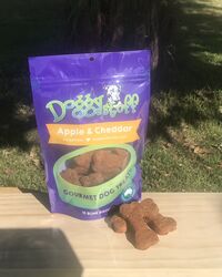 Biscuits Bones Apple & Cheddar 10 per bag